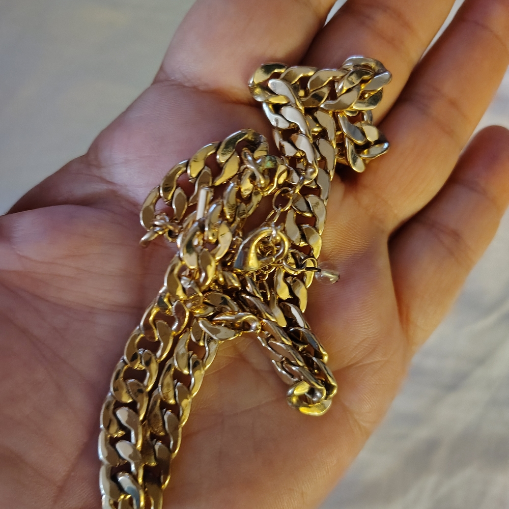 Chunky Cuban Gold Tone Chain Necklace 15-18 Inches - Picture 3 of 3
